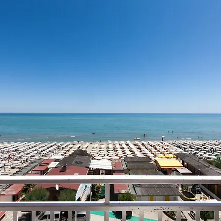 Hotel Mayflower Milano Marittima Exterior photo