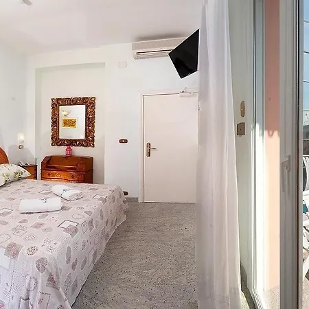 Hotel Mayflower Milano Marittima Exterior photo