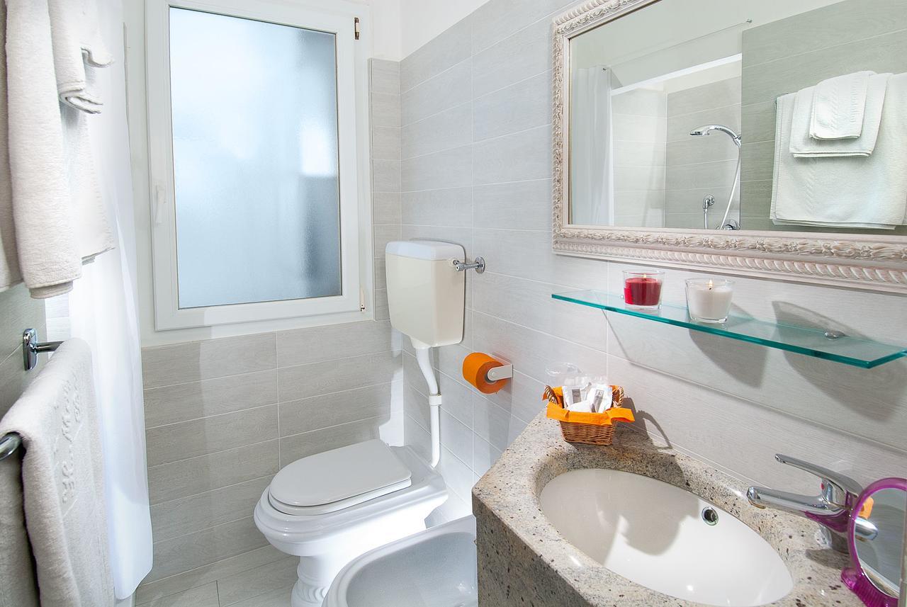 Mayflower Hotel 3*